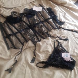 BRAND NEW SEXY UPSCALE LINGERIE